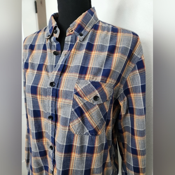 LUCKY BRAND CALIFORNIA FIT PLAID BUTTON UP - Picture 2 of 5